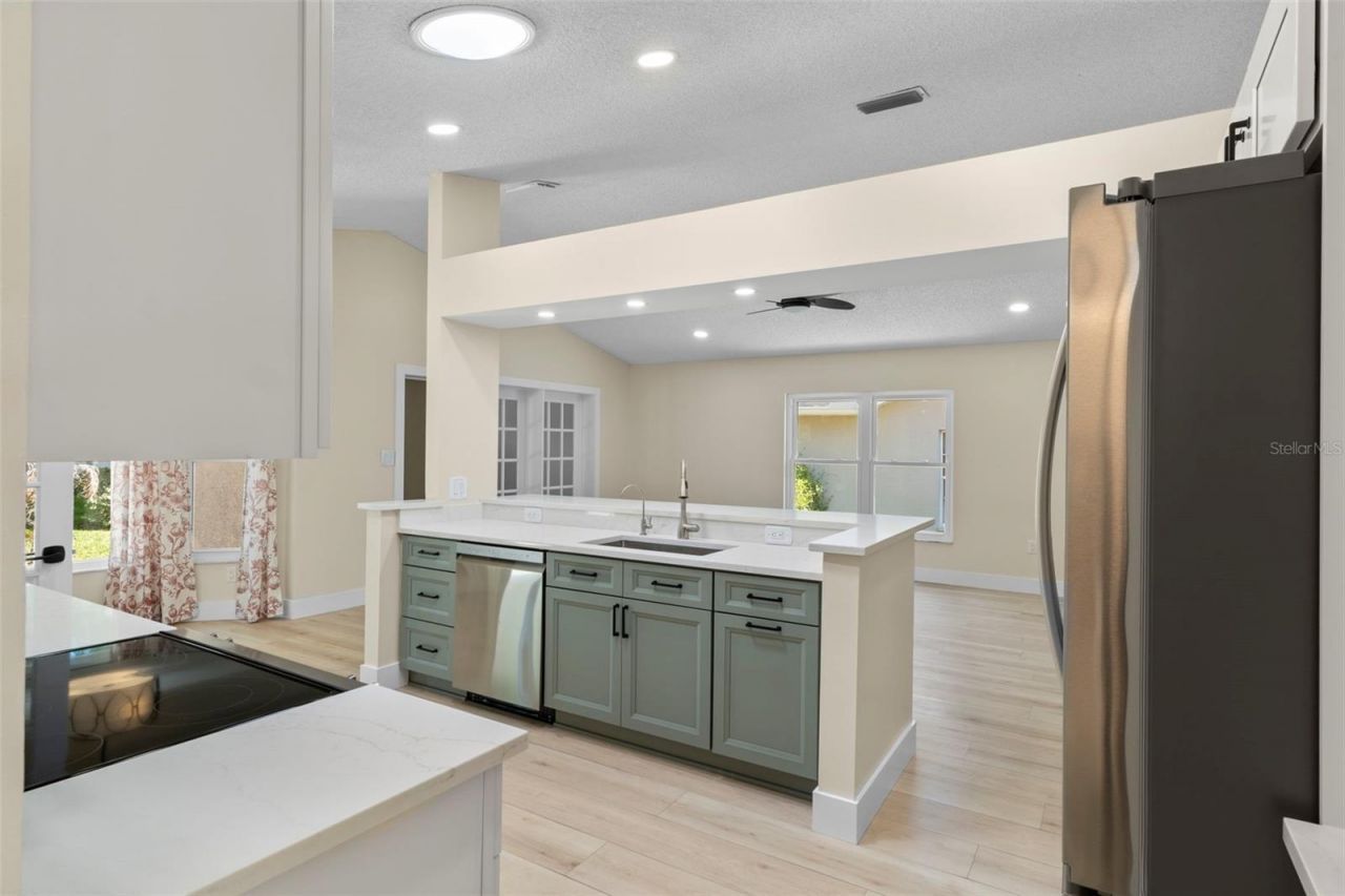 8143 Laurel Green Drive, Spring Hill, FL 34606 Photo