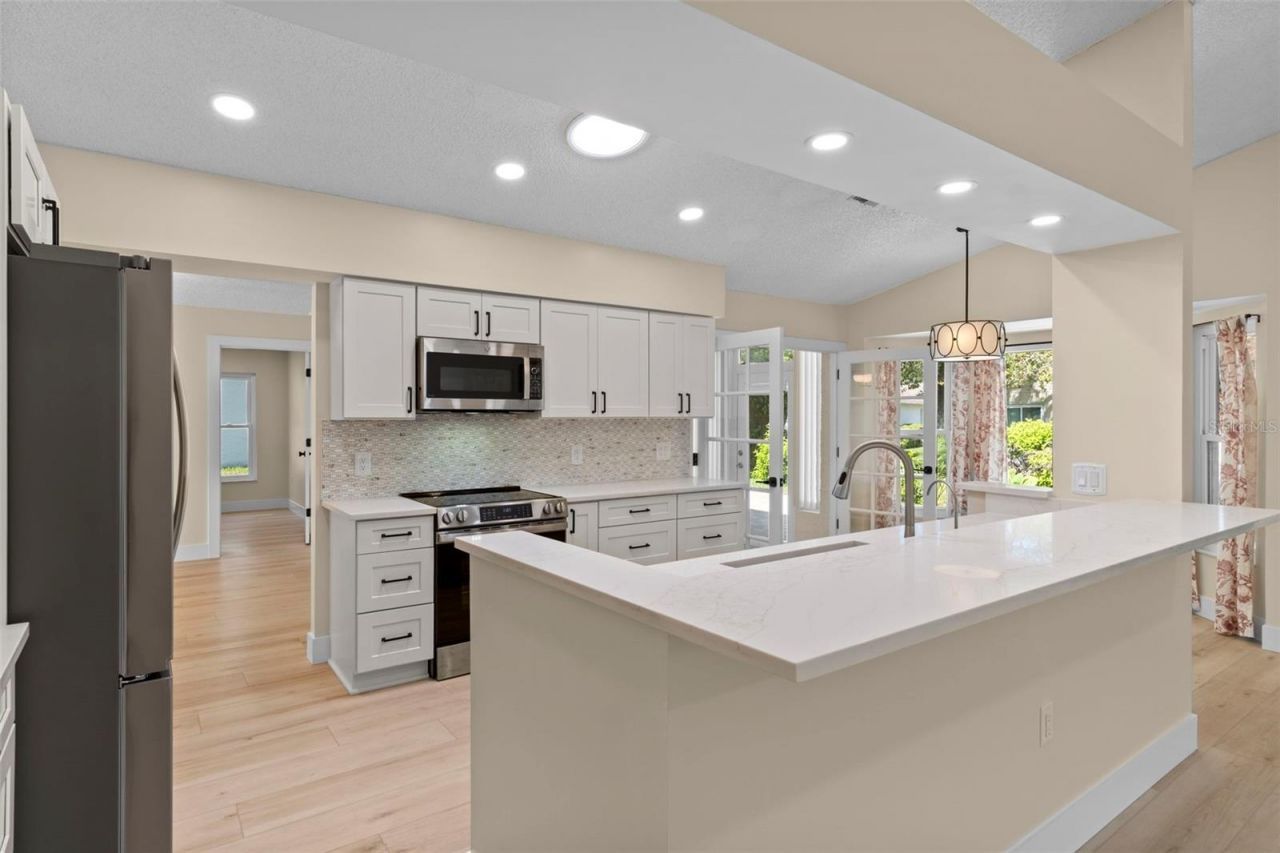 8143 Laurel Green Drive, Spring Hill, FL 34606 Photo