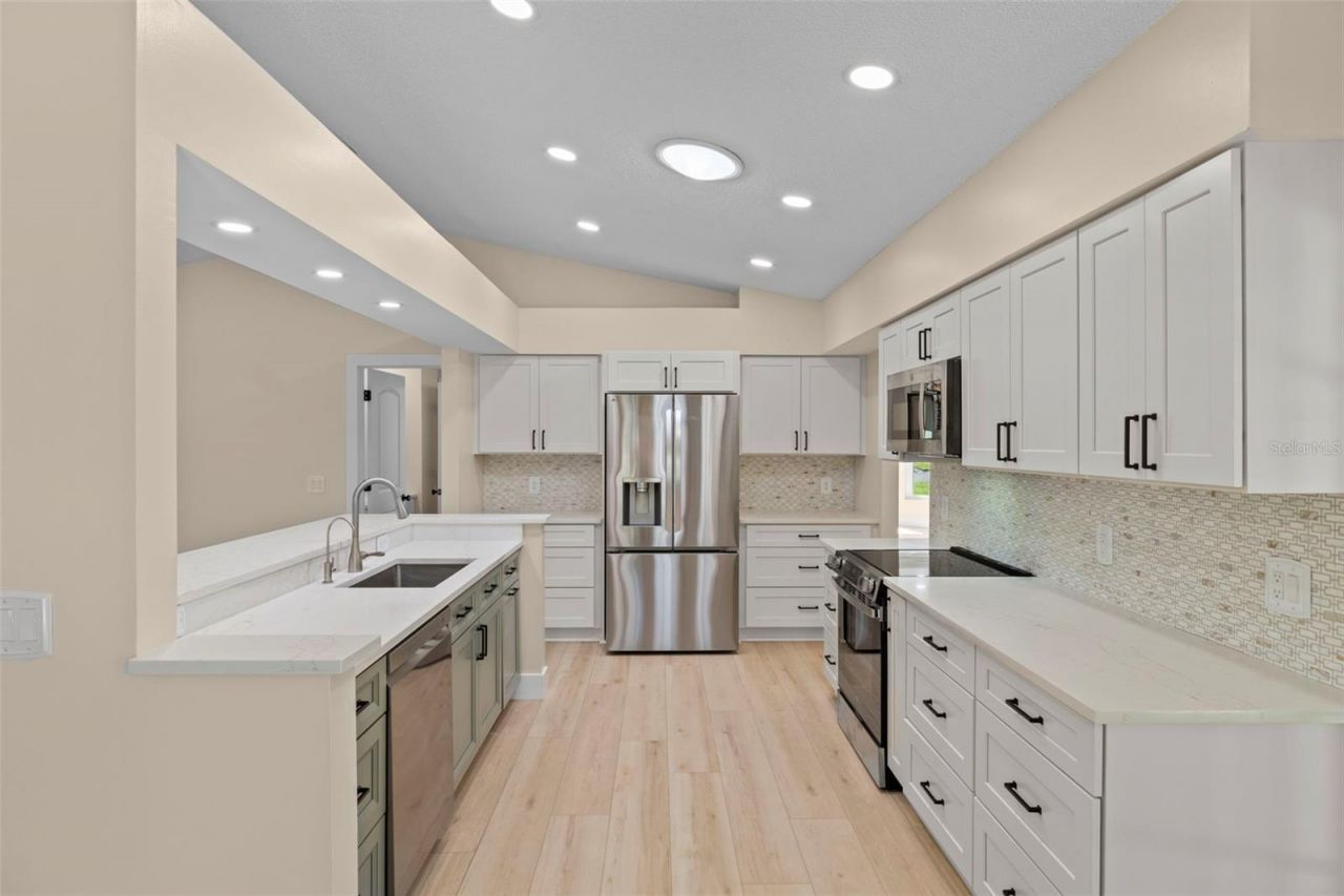 8143 Laurel Green Drive, Spring Hill, FL 34606 Photo