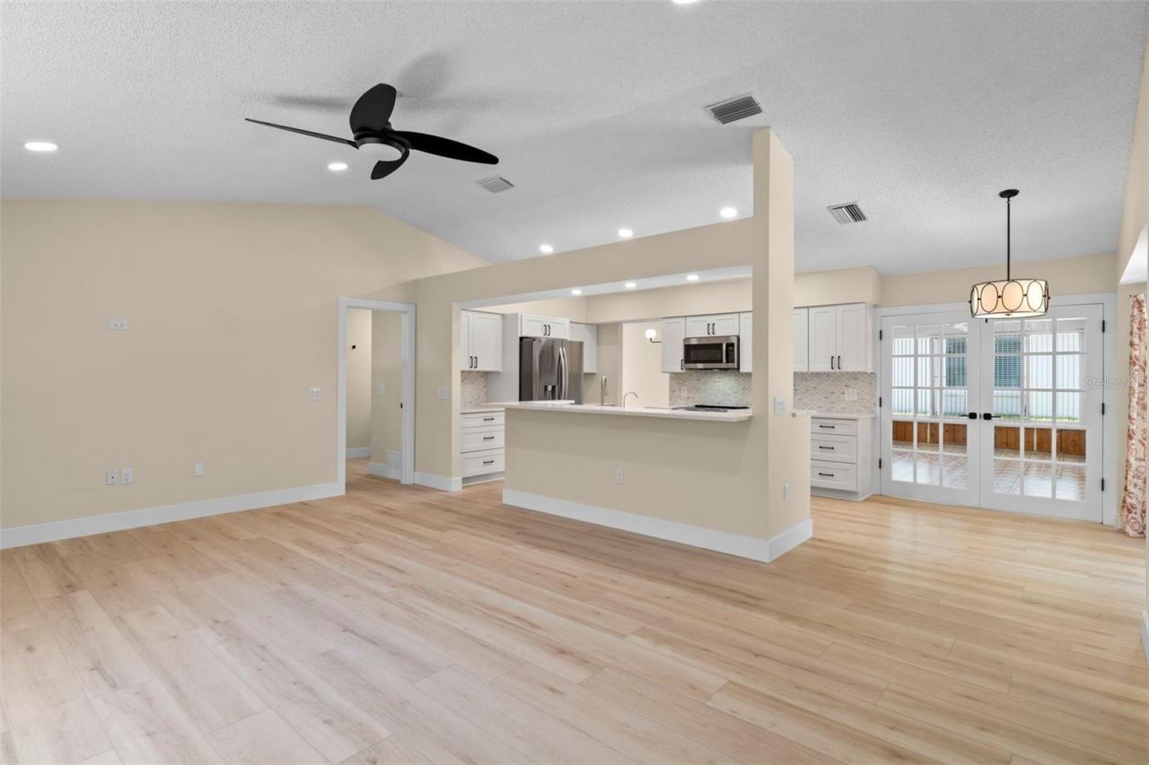 8143 Laurel Green Drive, Spring Hill, FL 34606 Photo