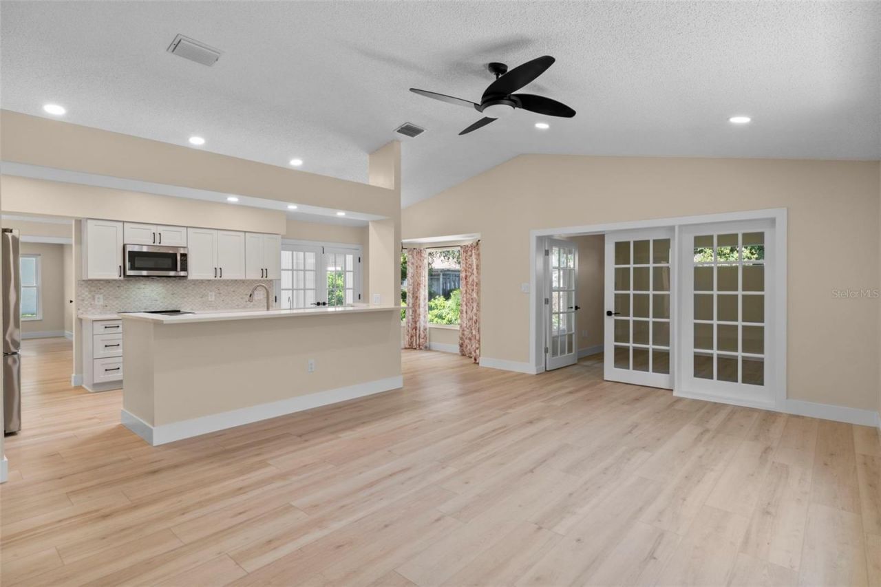 8143 Laurel Green Drive, Spring Hill, FL 34606 Photo