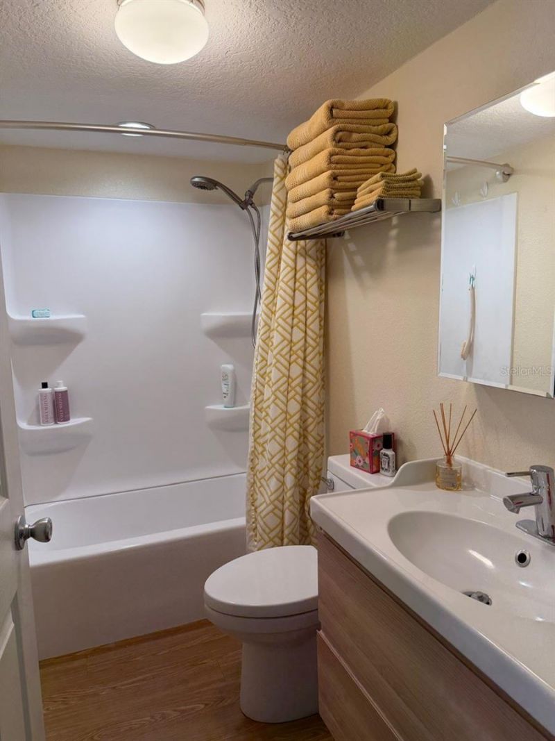 6633 53rd Avenue E, Unit C-20, Bradenton, FL 34203 Photo