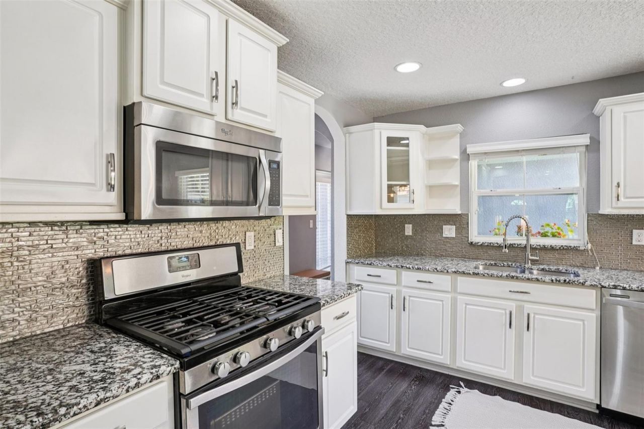 327 S Lakeview Avenue , Winter Garden, FL 34787 Photo