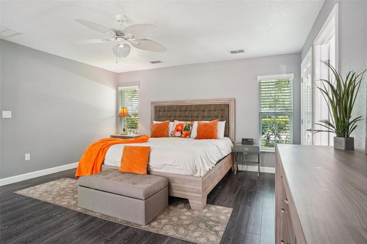 327 S Lakeview Avenue , Winter Garden, FL 34787 Photo