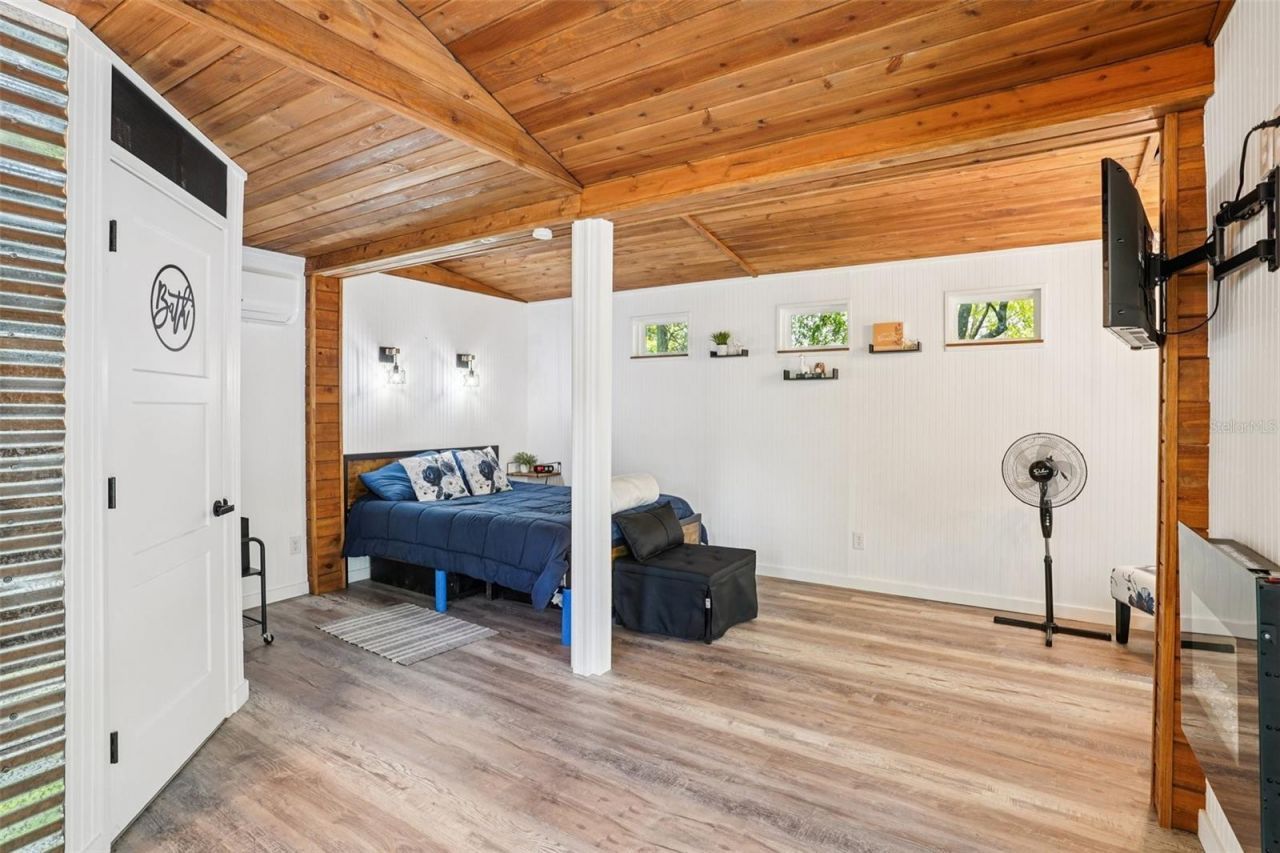 327 S Lakeview Avenue , Winter Garden, FL 34787 Photo