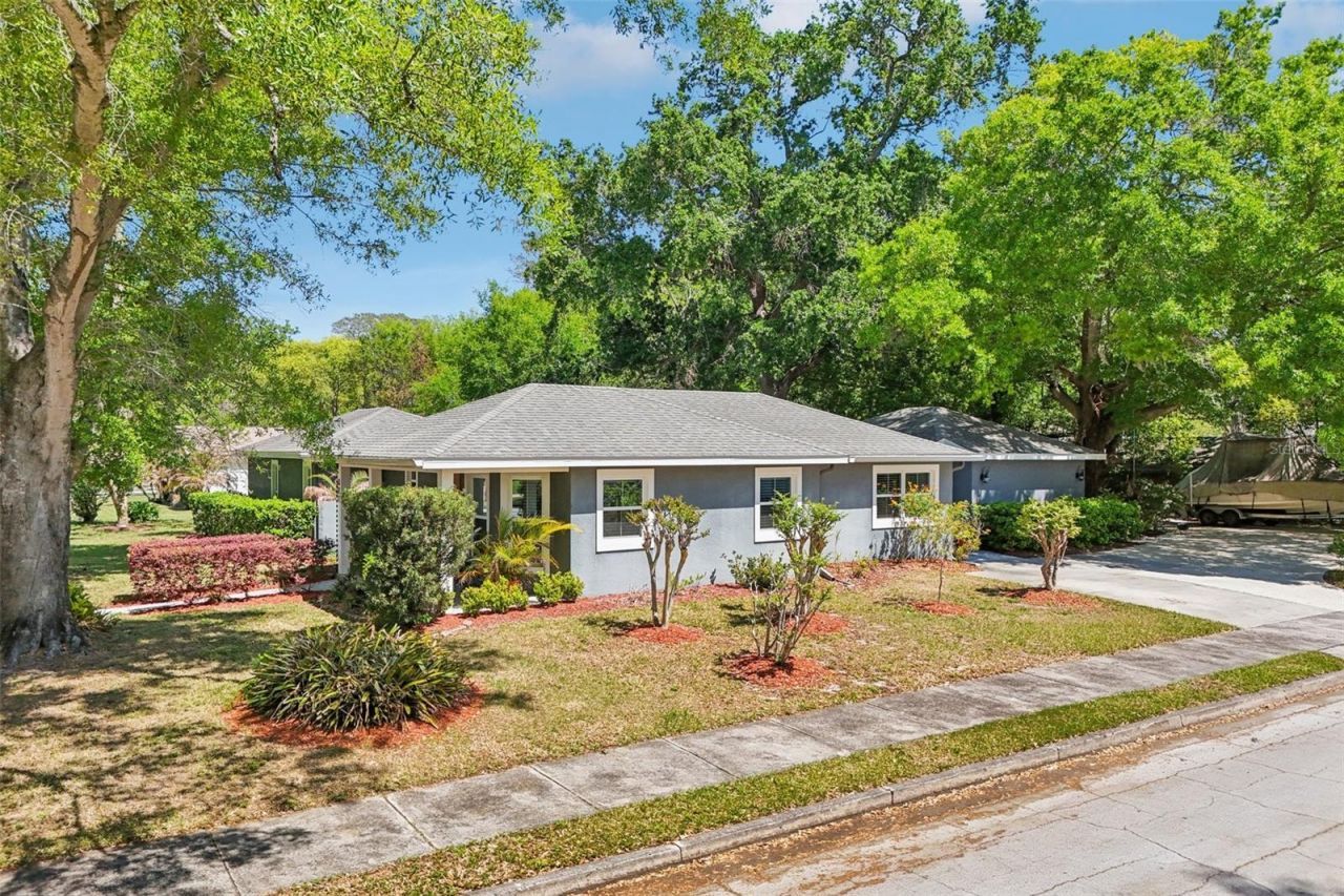 327 S Lakeview Avenue , Winter Garden, FL 34787 Photo