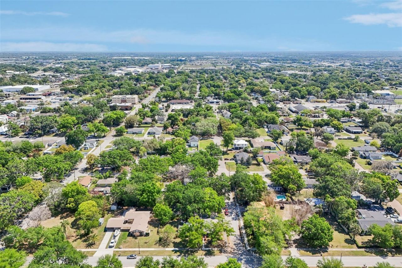 327 S Lakeview Avenue , Winter Garden, FL 34787 Photo