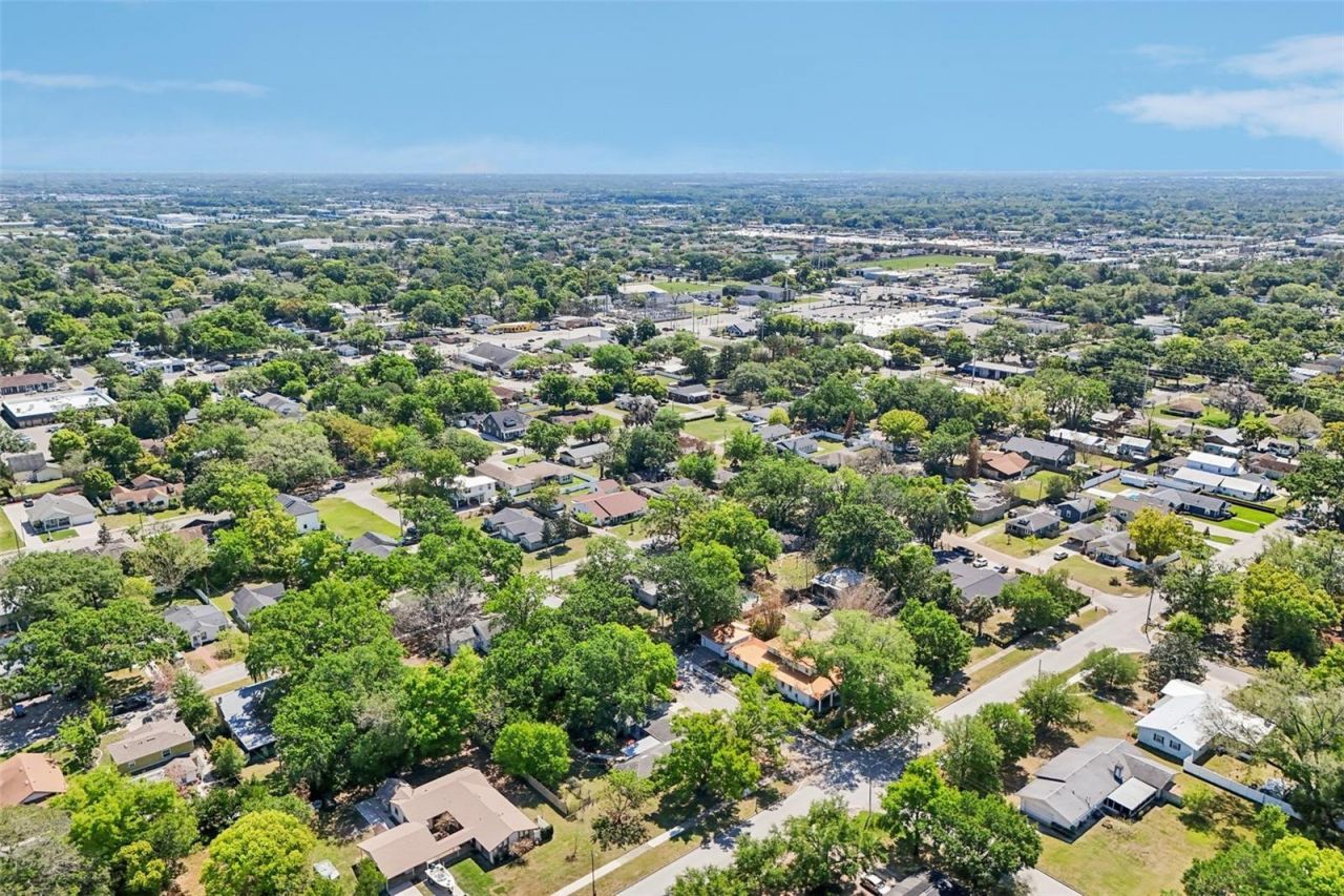 327 S Lakeview Avenue , Winter Garden, FL 34787 Photo