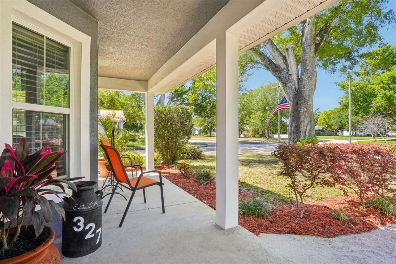 327 S Lakeview Avenue , Winter Garden, FL 34787 Photo