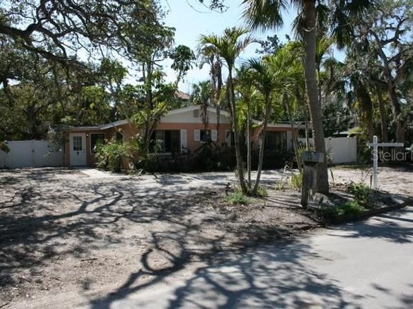 144 GARDEN LANE , SARASOTA, FL 34242