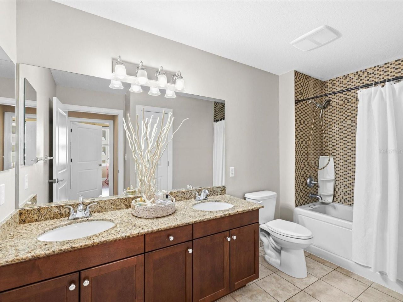 628 Cleveland Street , Unit 1104, Clearwater, FL 33755 Photo