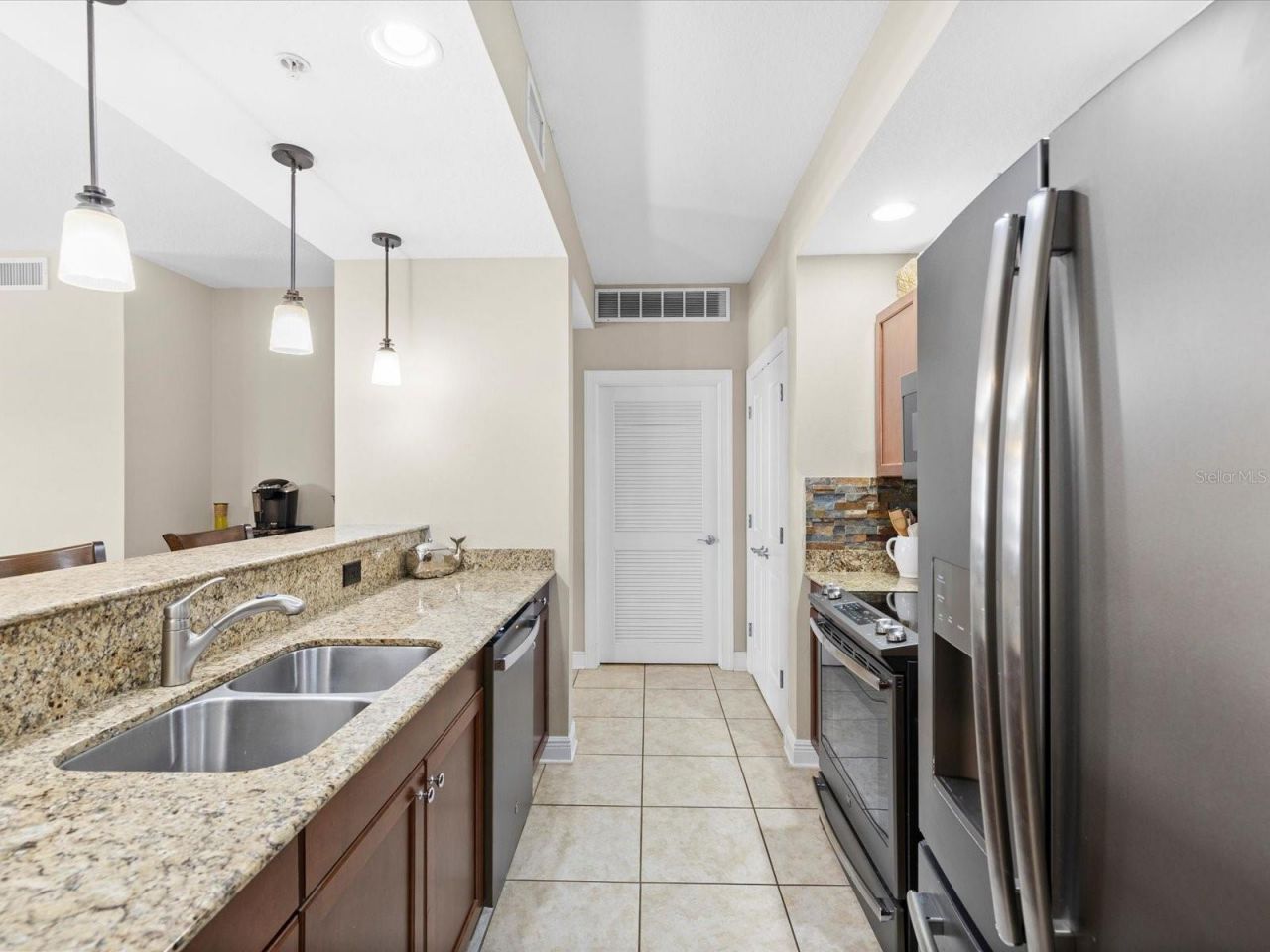 628 Cleveland Street , Unit 1104, Clearwater, FL 33755 Photo