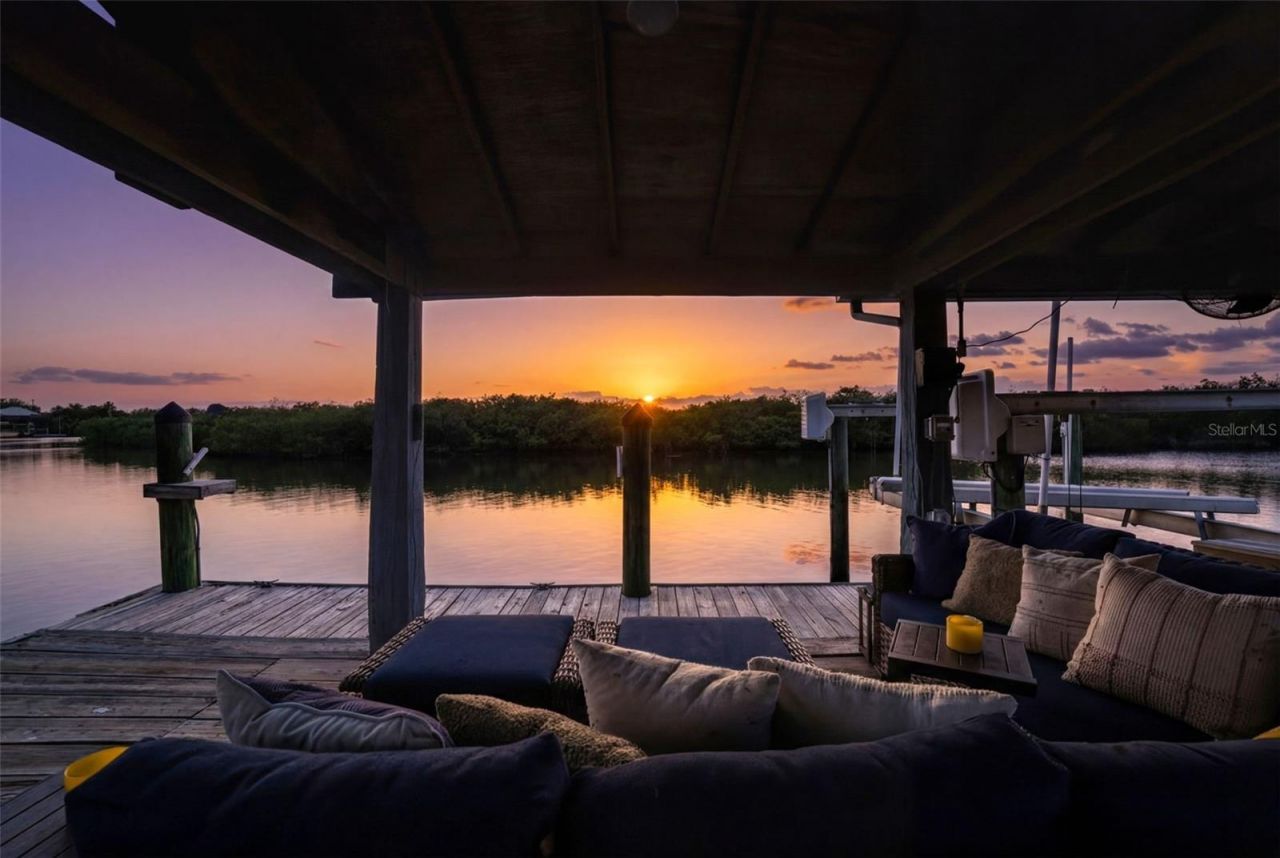 228 Quay Assisi, New Smyrna Beach, FL 32169 Photo