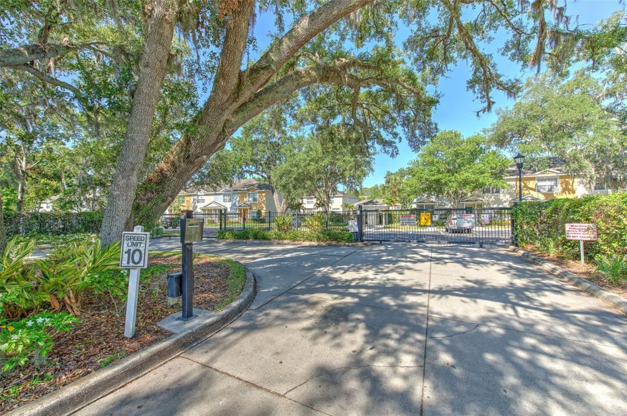 3456 High Hampton Circle , Tampa, FL 33610 Photo