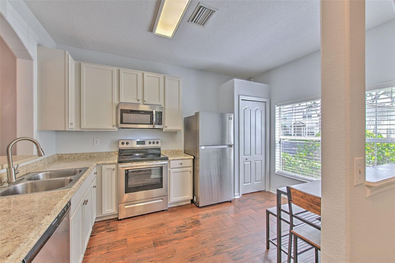 3456 High Hampton Circle , Tampa, FL 33610 Photo