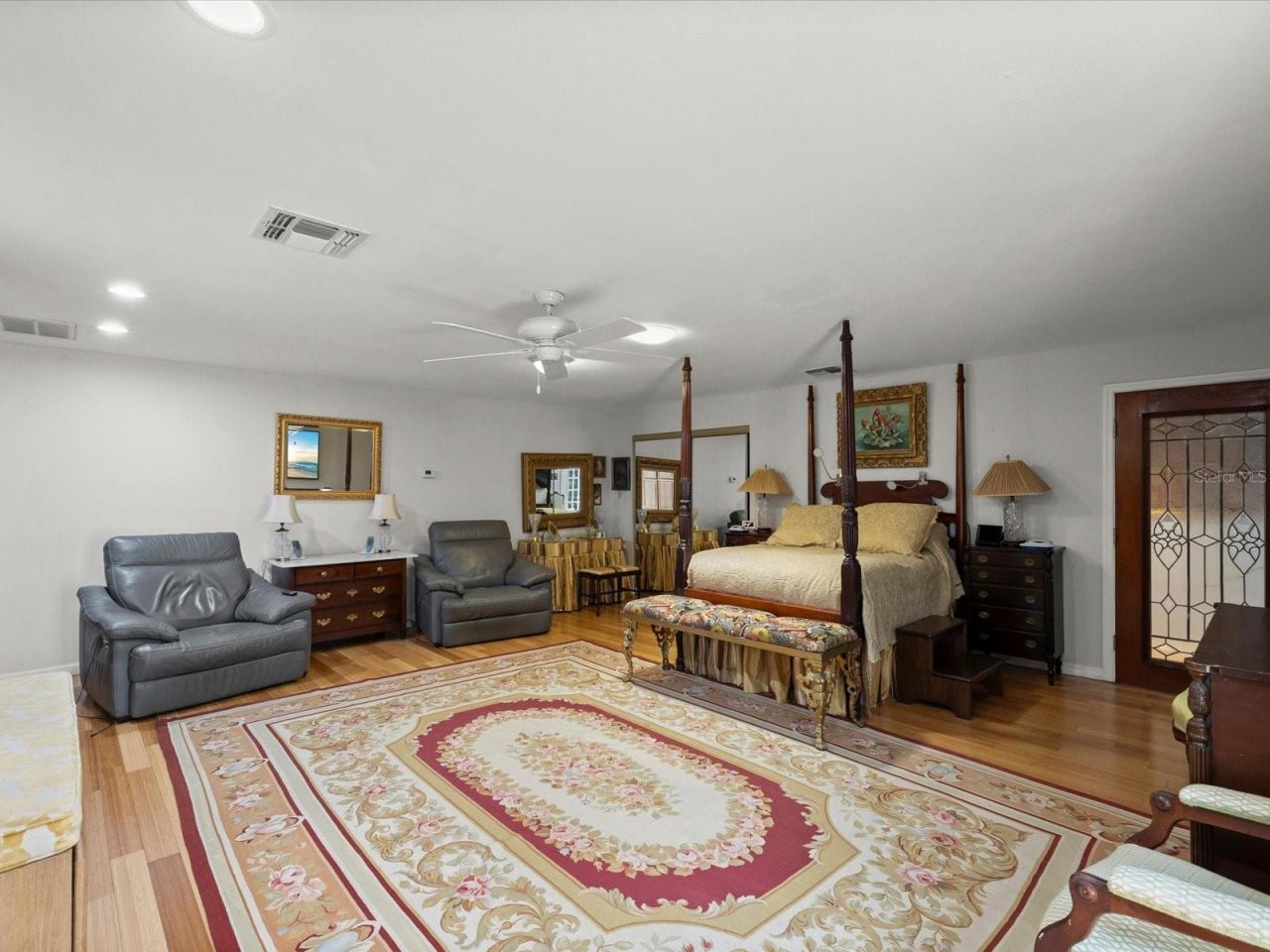 10721 Skyhawk Drive, New Port Richey, FL 34654 Photo