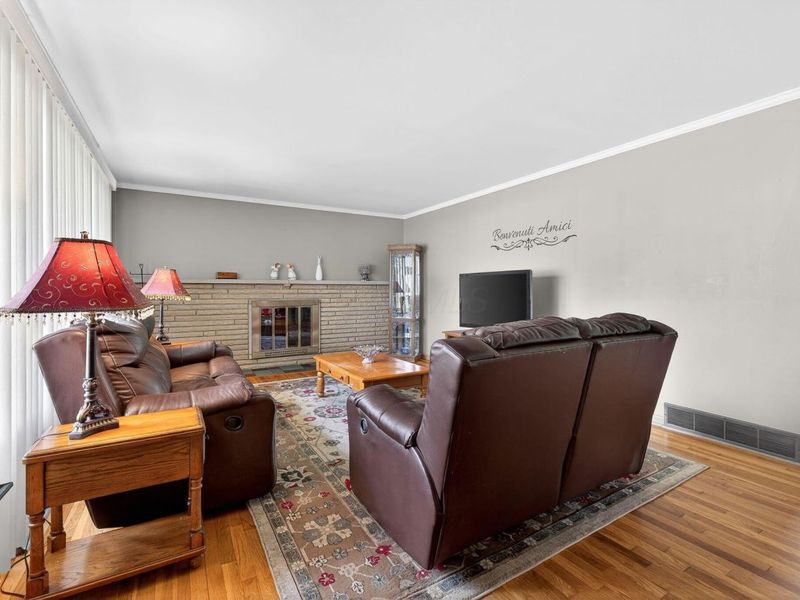 947 Norris Drive , Columbus, OH 43224 Photo 3