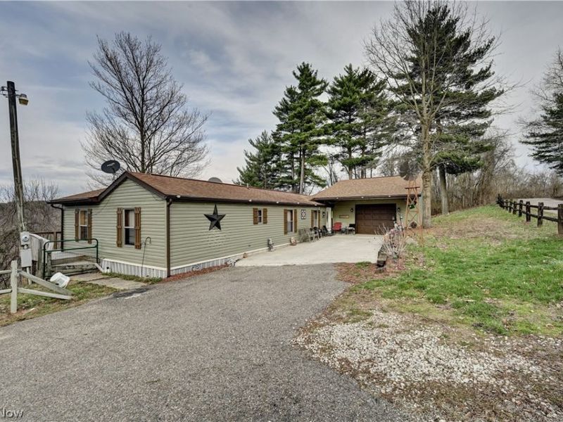 5931 Beagle Club Road, Newcomerstown, OH 43832 Photo 2