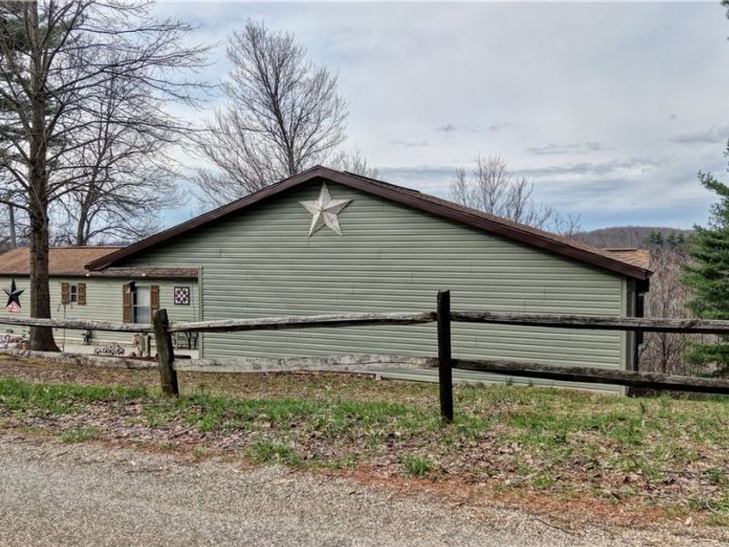 5931 Beagle Club Road, Newcomerstown, OH 43832 Photo 8