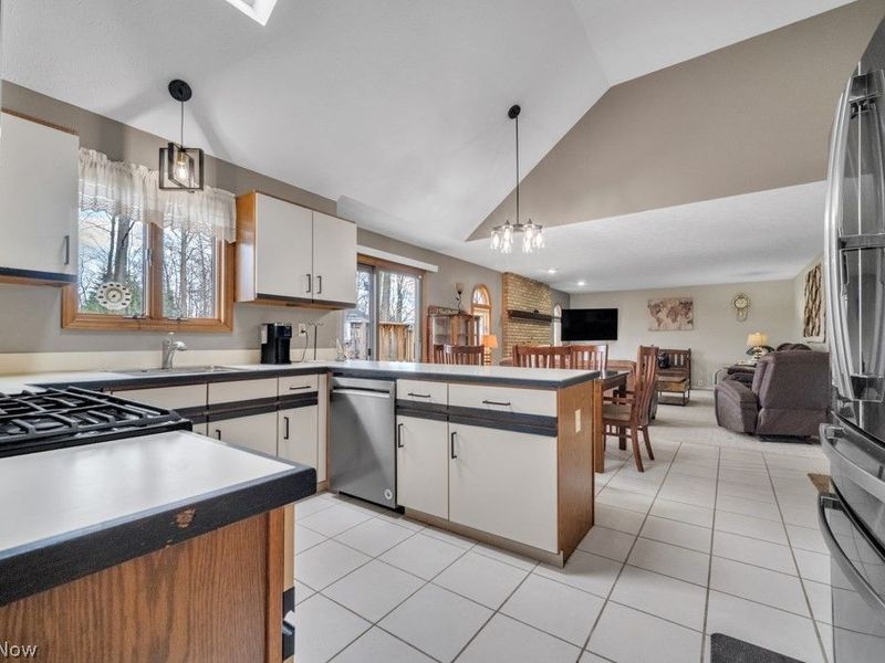 10067 Jamestown Drive, North Royalton, OH 44133 Photo 11