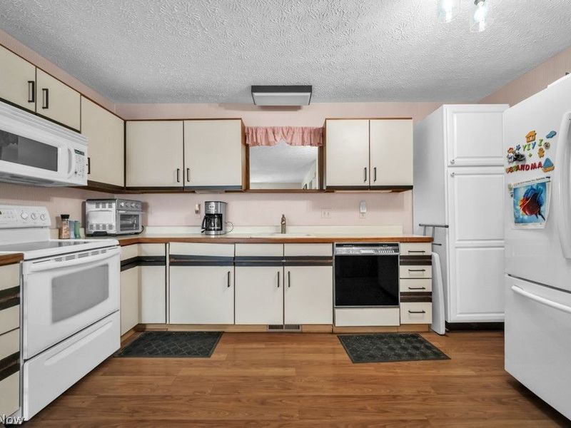 10067 Jamestown Drive, North Royalton, OH 44133 Photo 26