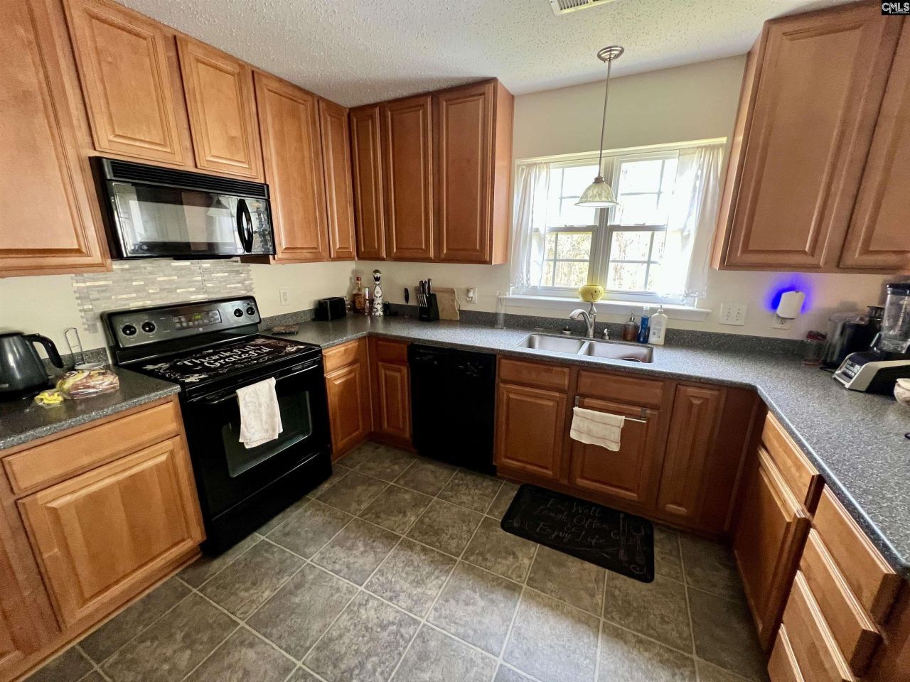 310 Wintergreen Road  Photo 8