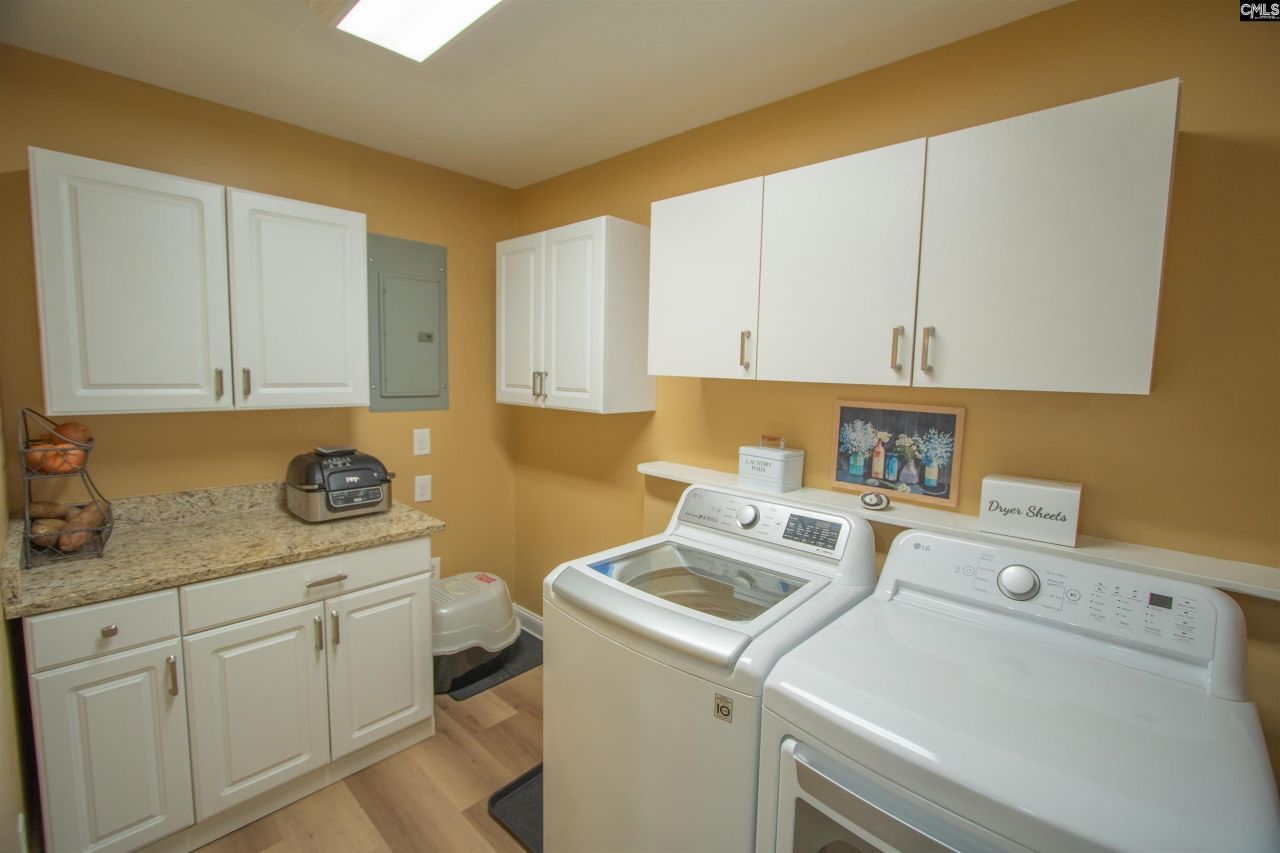 545 Superior Circle  Photo 35