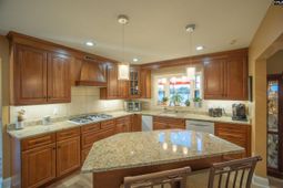 545 Superior Circle  photo 4