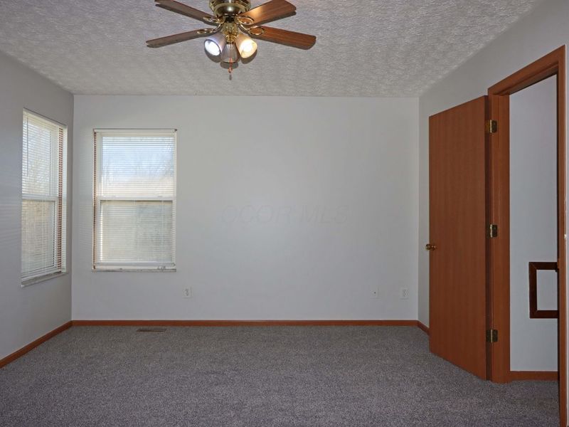 4897 Nieles Edge Drive , Columbus, OH 43232 Photo 20