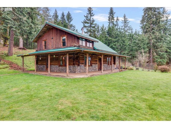 3805 Briar Knob Loop NE, Scotts Mills, OR 97375