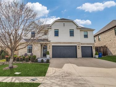 7533 Garonne Street, Dallas, TX 75231