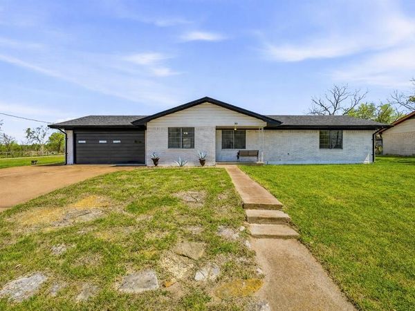 925 N Kirk Street, Hico, TX 76457