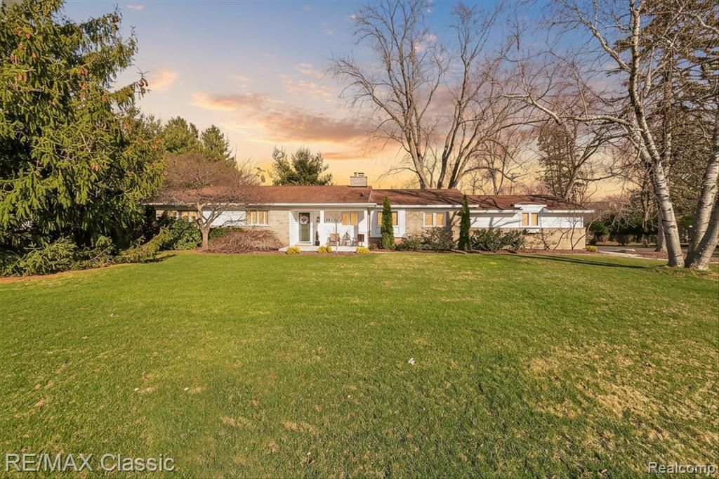 4731 Pickering Road, Bloomfield Hills, MI 48301 Main Photo