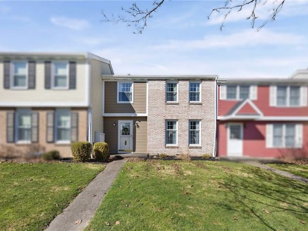 35 Summit Knolls Drive , Webster, NY 14580