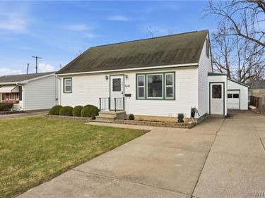 77 King Avenue, Depew, NY 14043