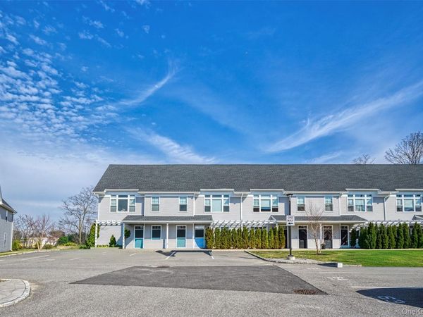 401 Breton Way, Glen Cove, NY 11542