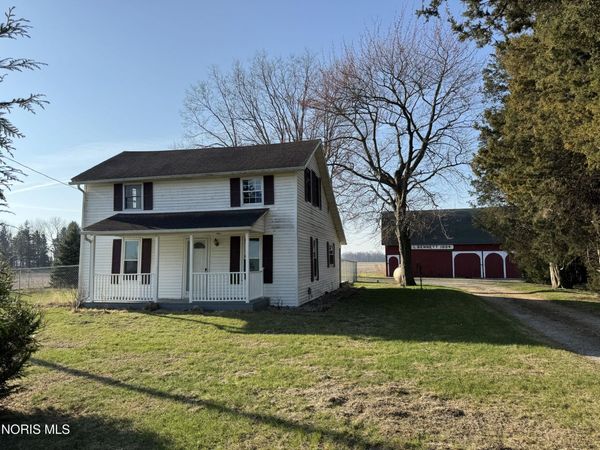 8329 County Road P3, Napoleon, OH 43545