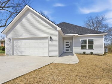 1269 Golden Gate Park, Lexington, KY 40517