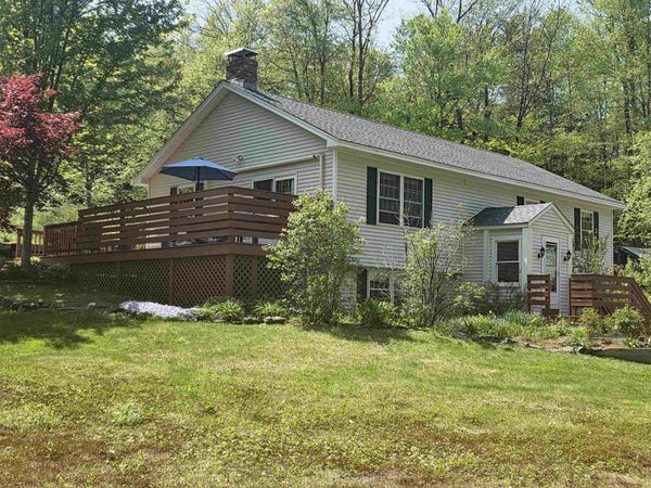 313 South Pine Banks Road, Putney, VT 05346