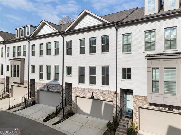 207 Mitchell Lane, Woodstock, GA 30188