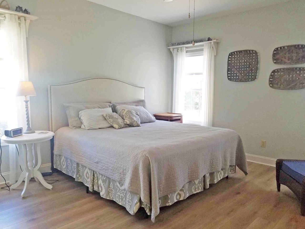 216 Club Circle Dr.  Photo 15