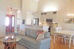 216 Club Circle Dr.  photo 4