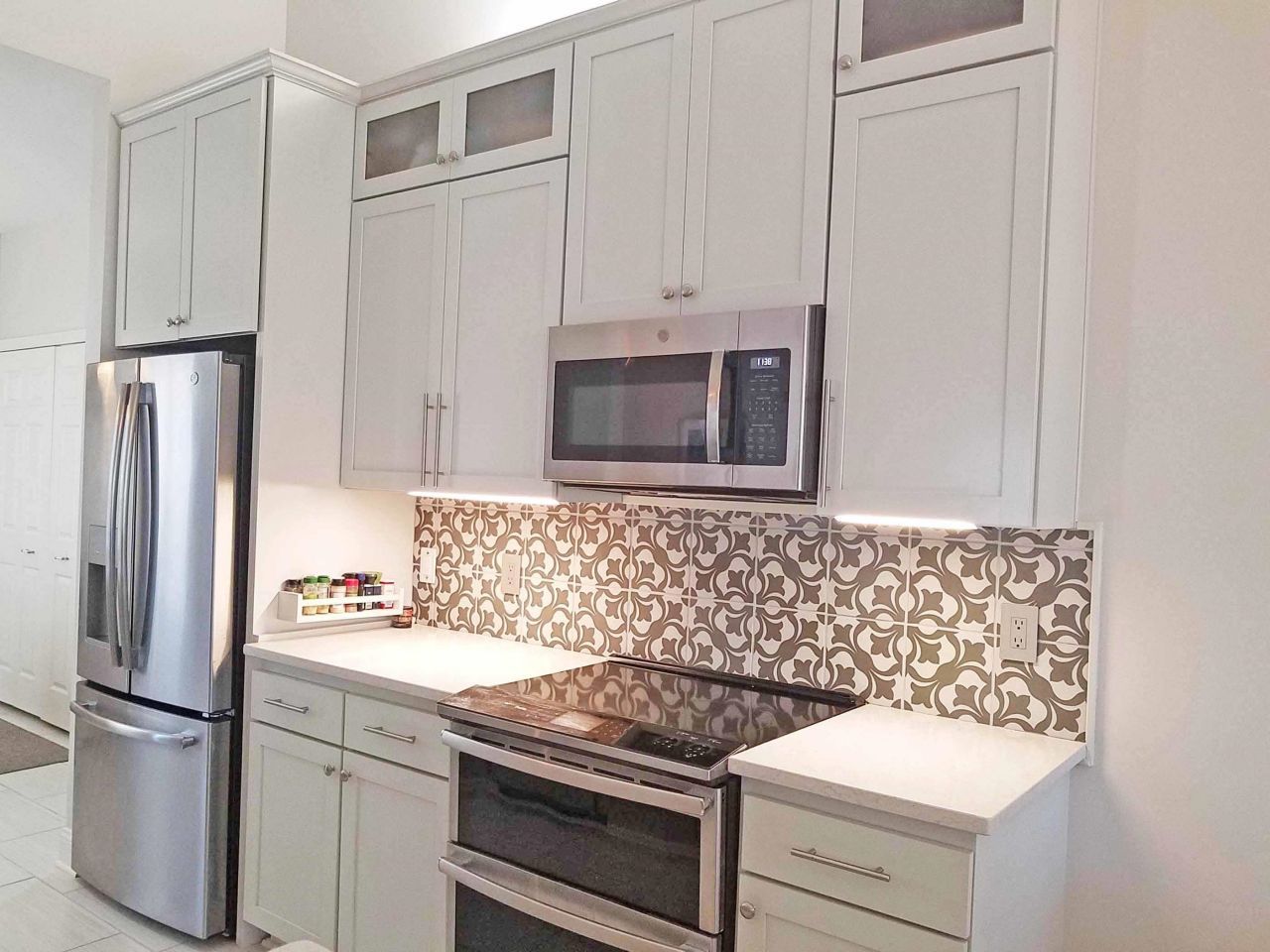 216 Club Circle Dr.  Photo 7