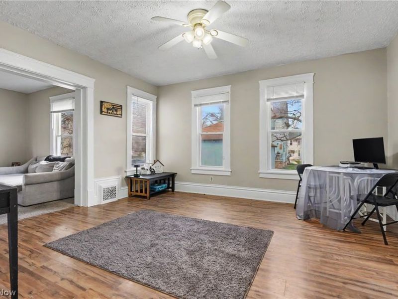 430 W Oxford Street, Alliance, OH 44601 Photo 10