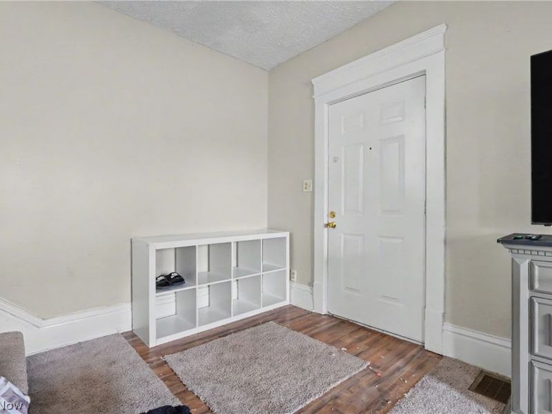 430 W Oxford Street, Alliance, OH 44601 Photo 13