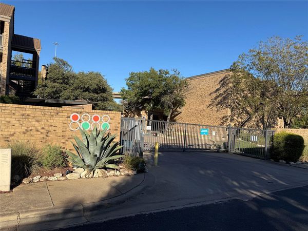8888 Tallwood DR, Unit 3207, Austin, TX 78759