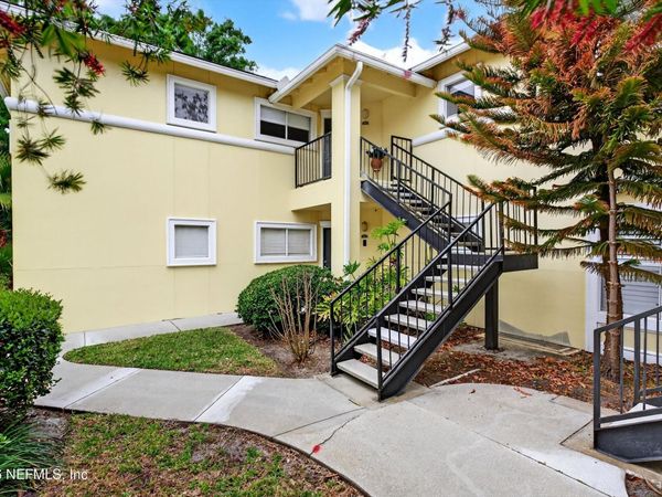 1800 THE GREENS Way, Unit 302, Jacksonville Beach, FL 32250