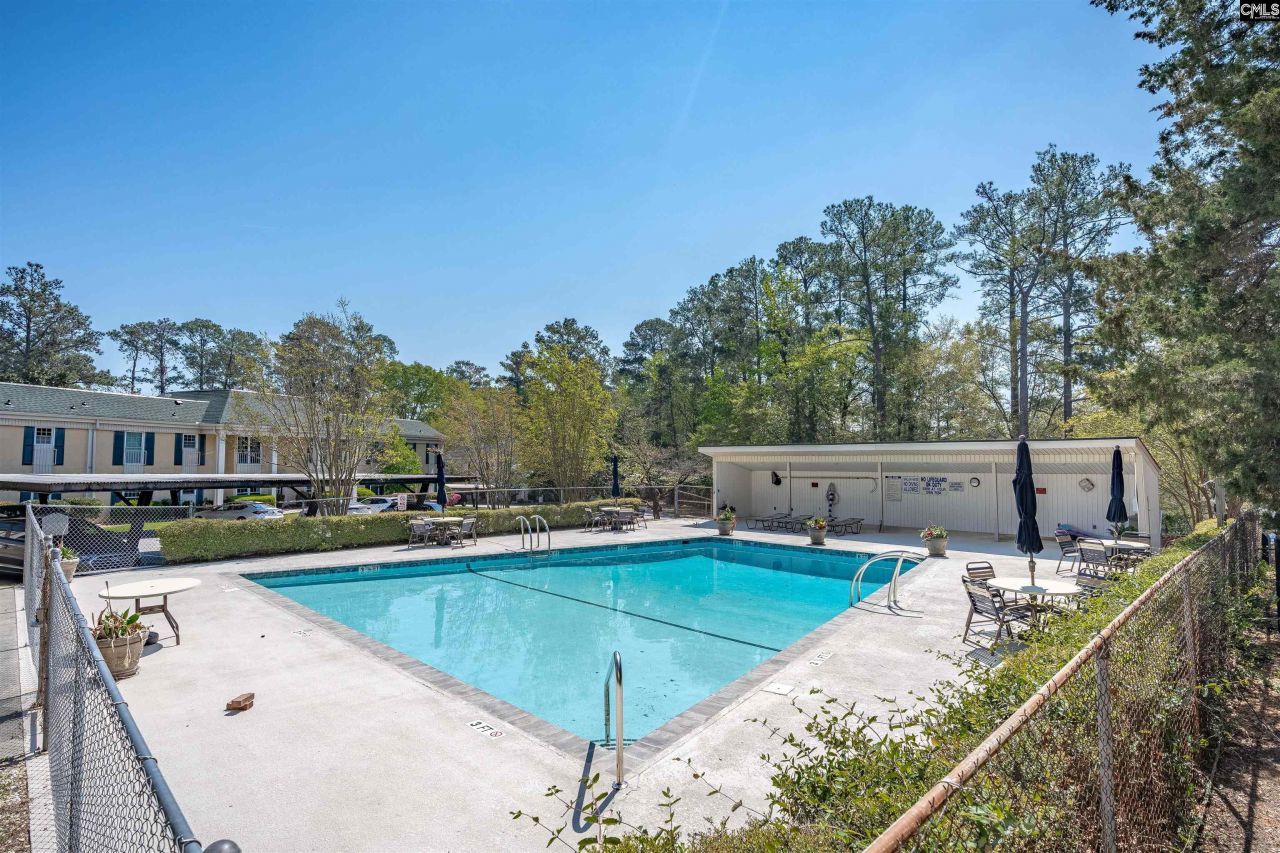 3600 Chateau Drive  Photo 29