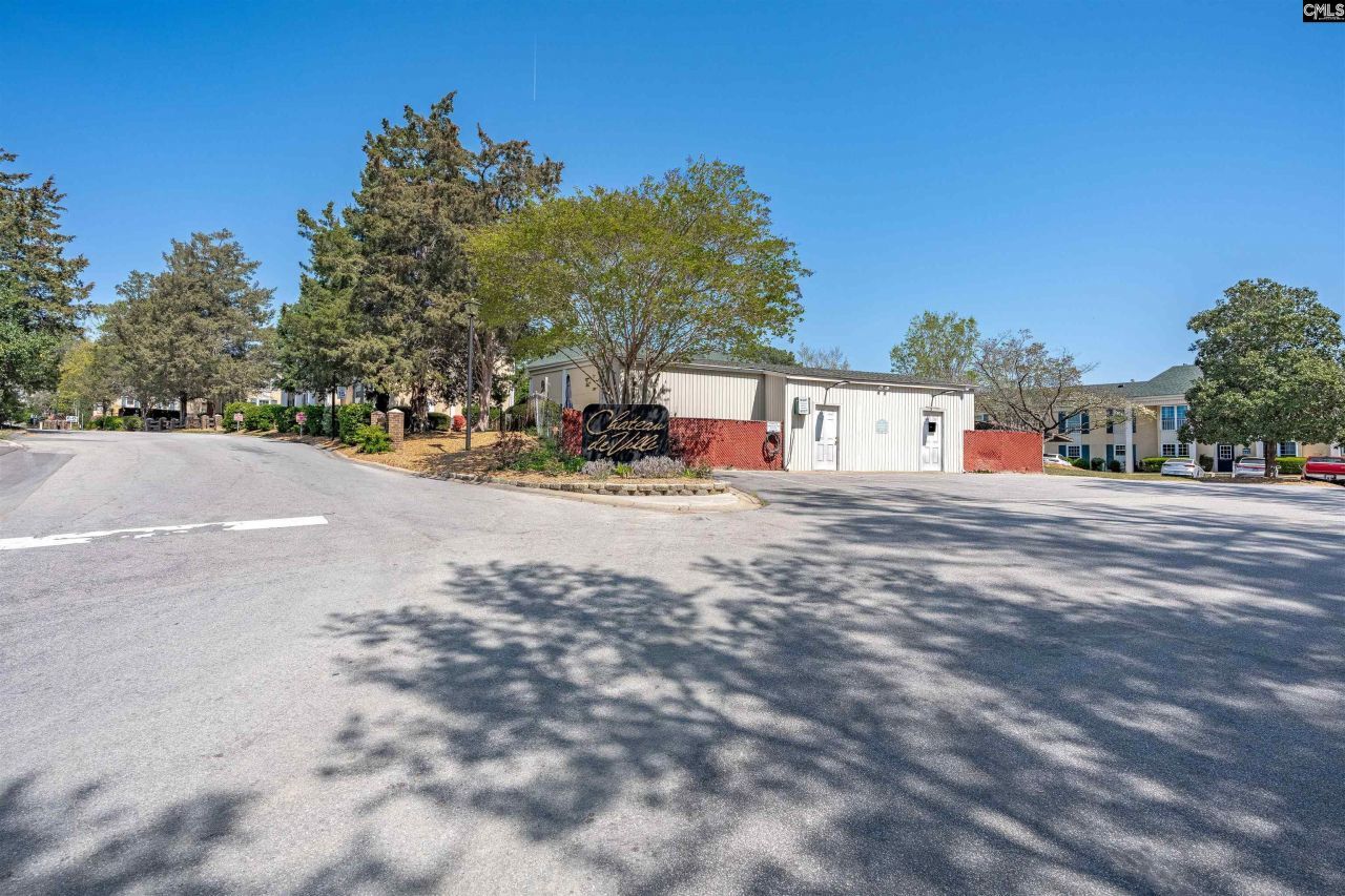 3600 Chateau Drive  Photo 31