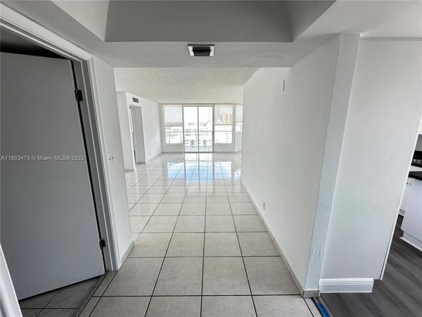 Unit 1101, Miami Beach, FL 33140